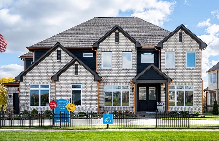 4301 Stone Lake Dr, Carmel, Indiana
